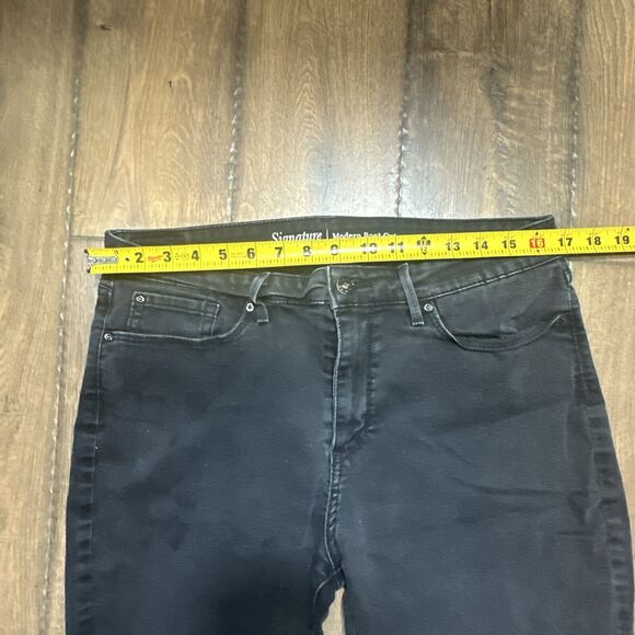Signature Levi's Modern Boot Cut Jeans Women's Size 34X30 Black Denim Mid Rise - Picture 6 of 13